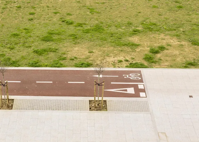 Inglet I Local Rentss * 扎鲁亚斯