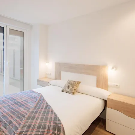 Inglet I Local Rentss Apartment
