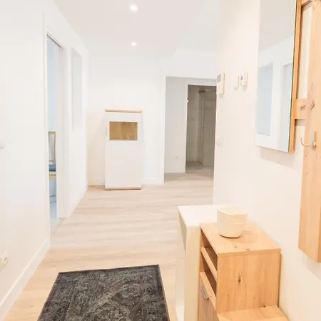 Inglet I Local Rentss Apartmán *