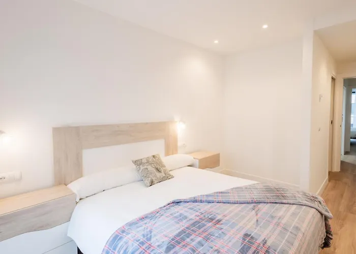 Inglet I Local Rentss شقة